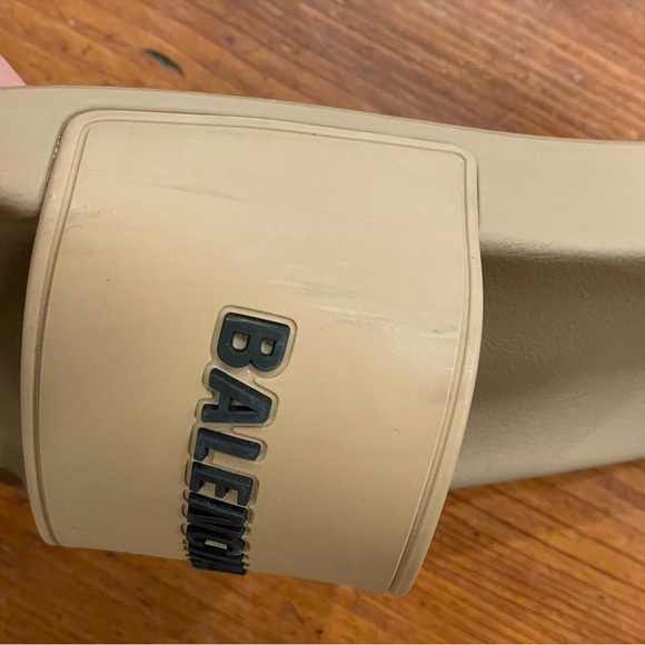 Balenciaga Pool Slides Beige and Black Size 37 with box and dust bag - Picture 9 of 11